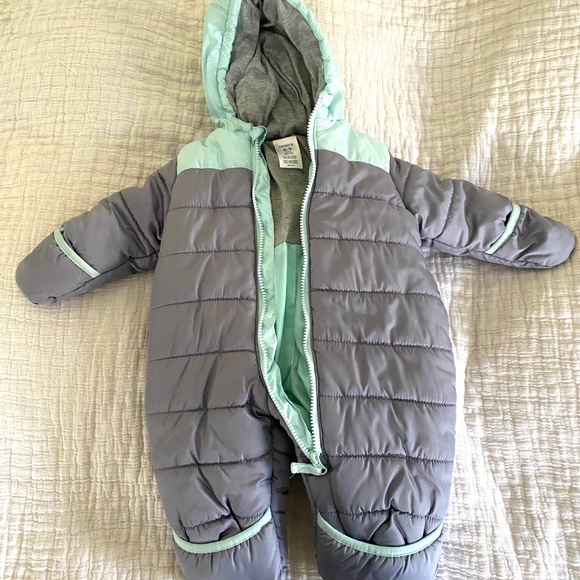 Carter's Baby snowsuit - Picture 1 of 3